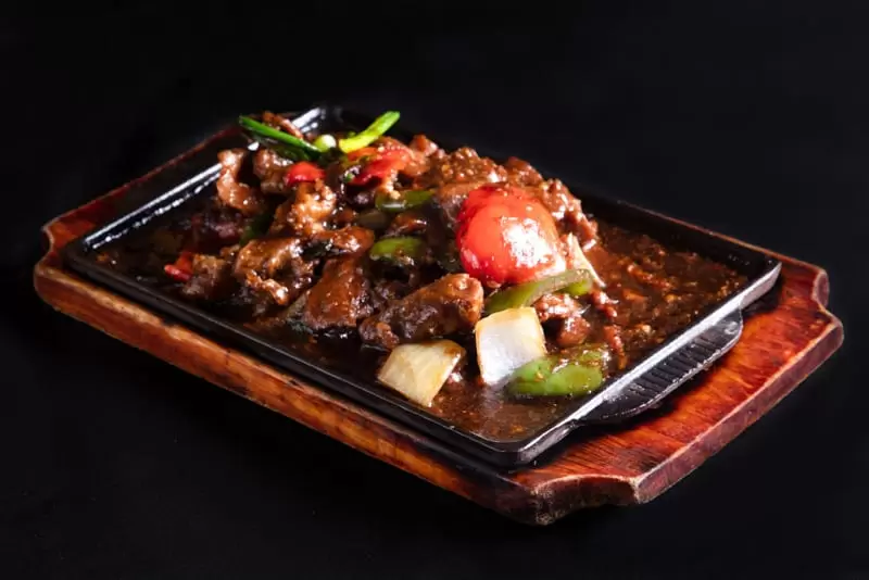 B3 Sizzling Beef Platter