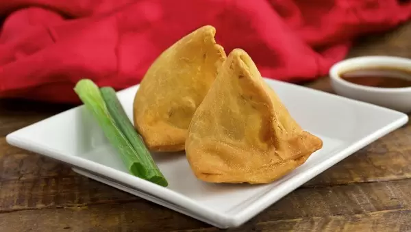 Vegetable Samosa 2pc