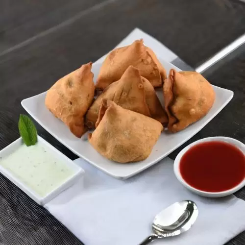 Aloo Samosa (Per Piece)