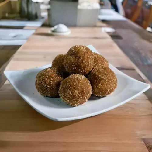 Churma Ladoo (6pcs)