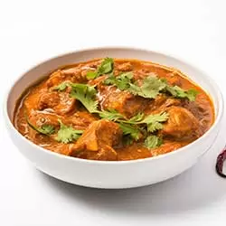 Mughalai Curry (Chicken/Goat/Lamb)